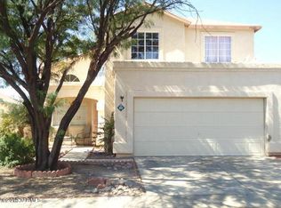 8011 N Tackroom Ln, Tucson, AZ 85741