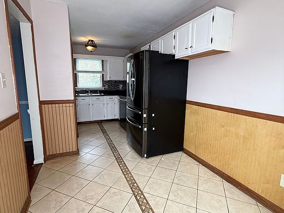 2nd image of 4250 Old Lyne Rd