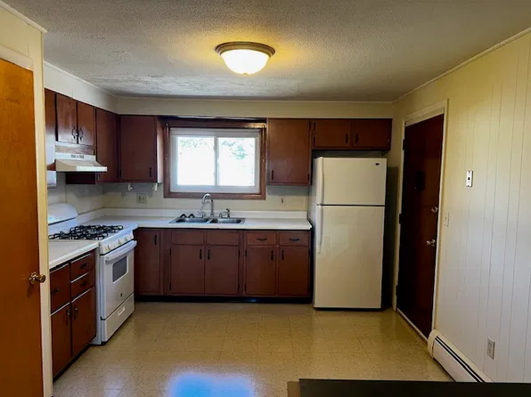 7 Beacon St, Leominster, MA
