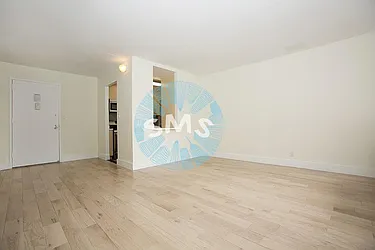 Rented by Space Marketing Shop