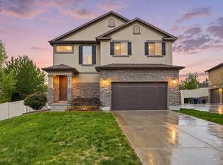3941 W Hopkinton Cir, South Jordan, UT 84009