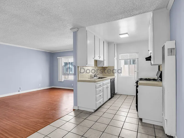 3126 S Canfield Ave #7 — Photo 9