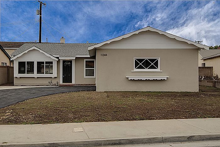 1st image of 11344 Lemming St