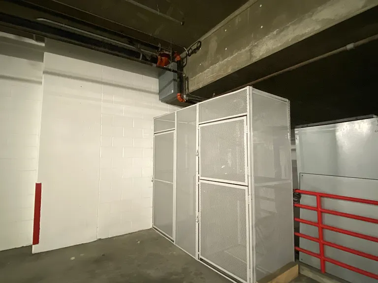 220 Lombard St #116 — Photo 36