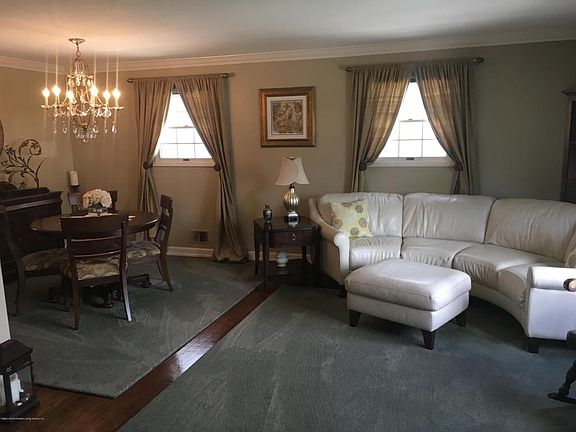 3rd image of 238 Bedford Ave
