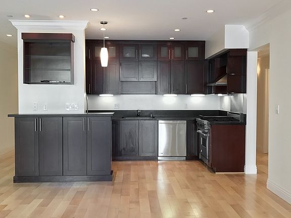 4th image of 525 Gough St APT 201