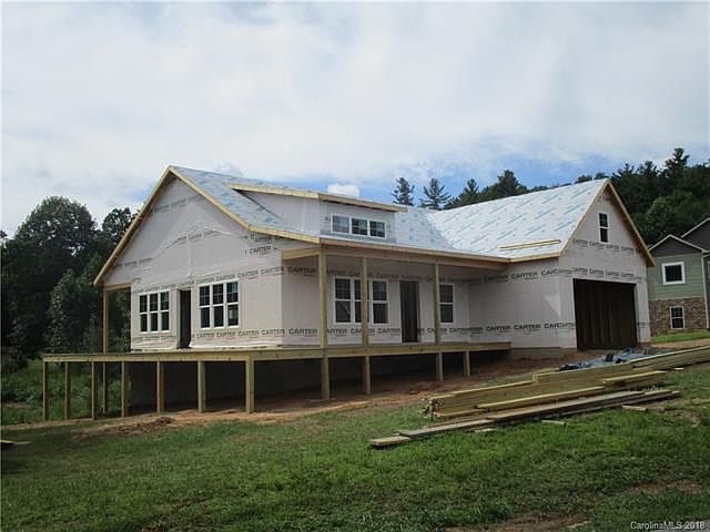 1st image of 7 Conger Dr