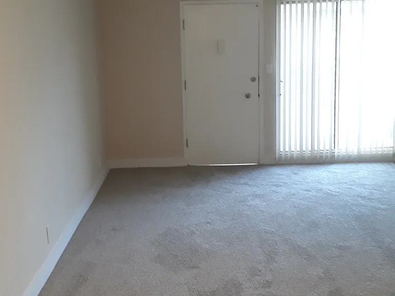 4450 Murietta Ave #14 — Photo 5