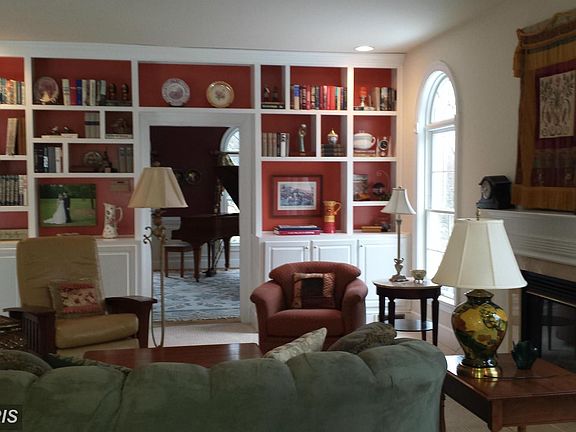 3rd image of 2157 Bonaventure Dr