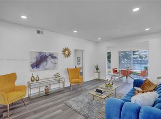 6818 Via Regina, Boca Raton, FL 33433