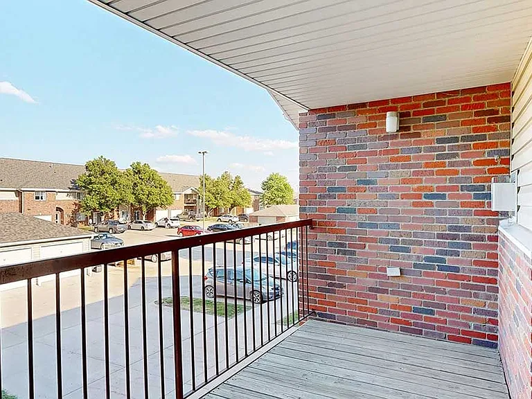 Northbrook Apartments — Photo 196