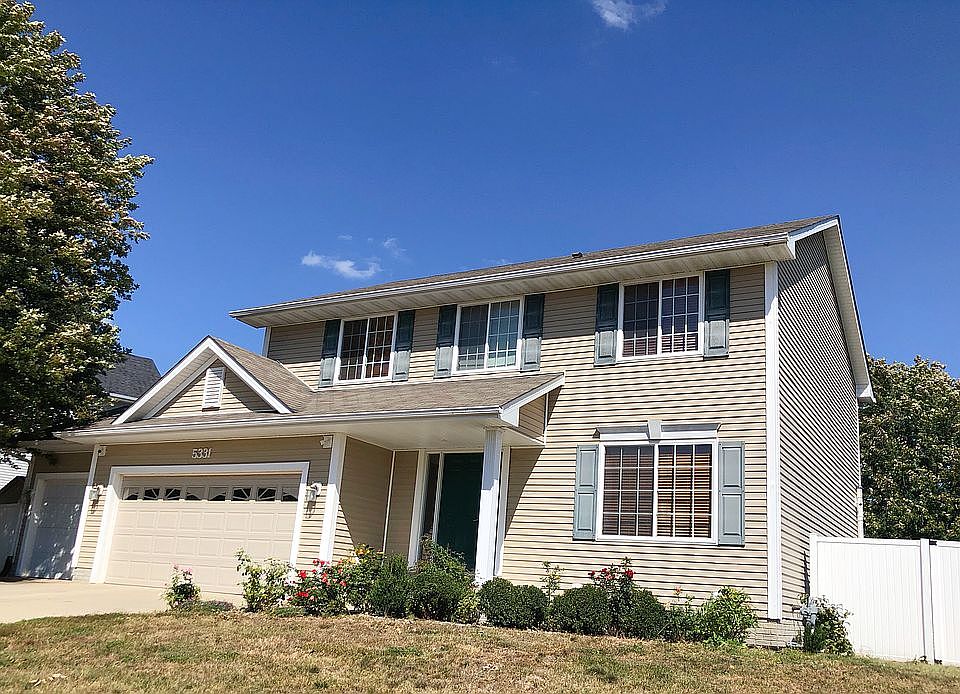 Front with flower bed