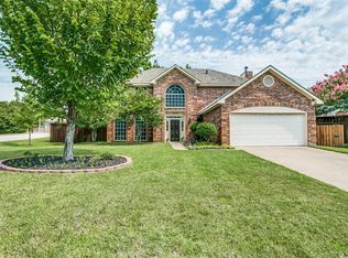 3226 Mapleridge Dr, Grapevine, TX 76051