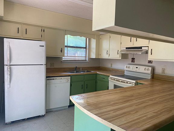 4th image of 6103 E Shore Dr APT A