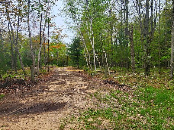 2nd image of 2187 W Koenig Rd
