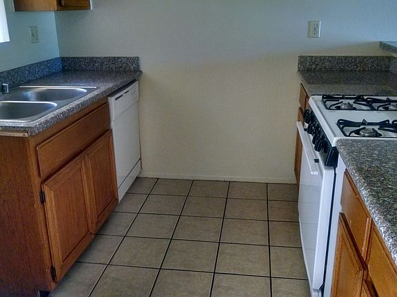 2nd image of 617 E 97th St