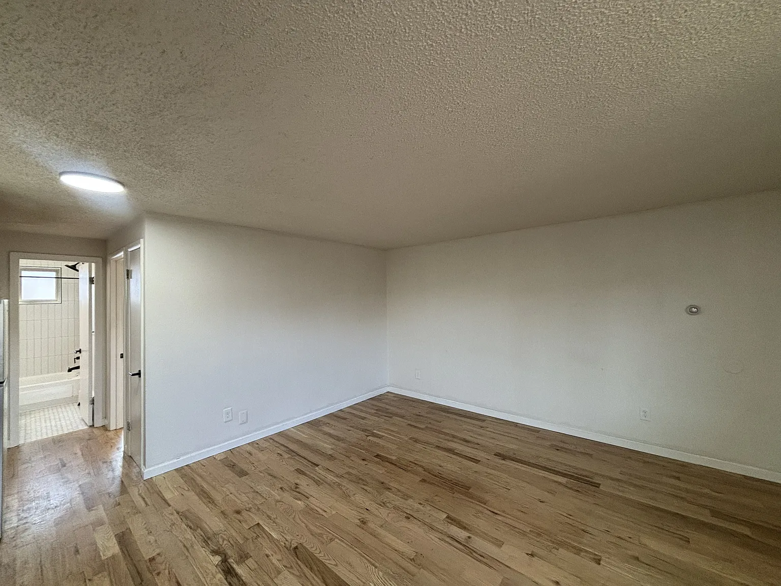 1 bed, 500 sqft, $1,550 — Photo 2