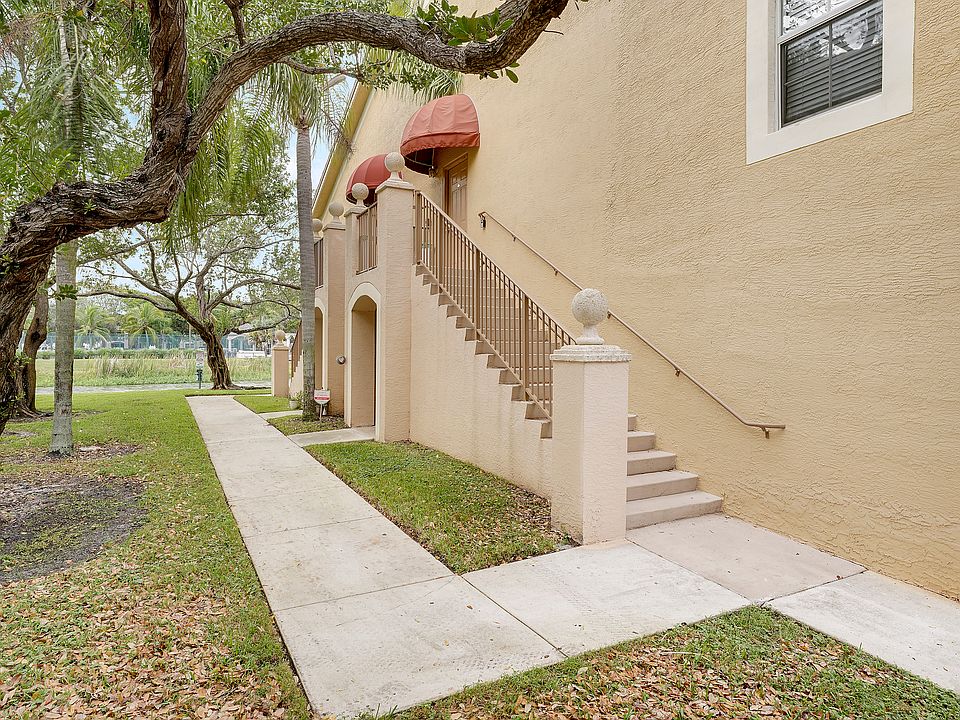 1st image of 4171 San Marino Blvd APT 201