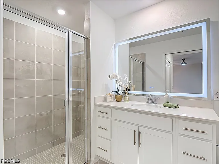 15345 Green Acres Ave — Photo 17