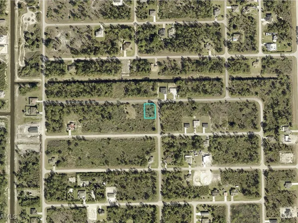 1128 Crocus St E, Lehigh Acres, FL 33974