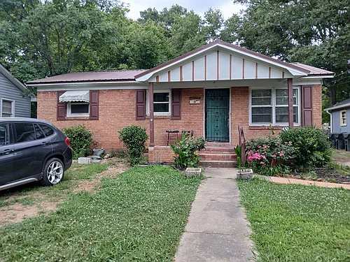 319 Rich St Photo 1