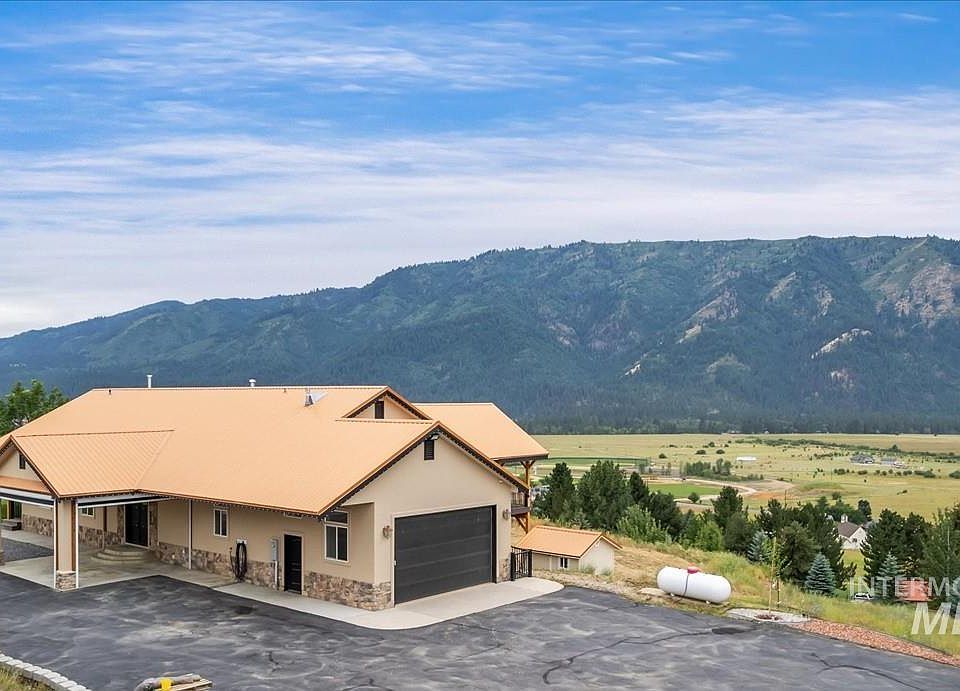 1st image of 29 Valley Vista Dr