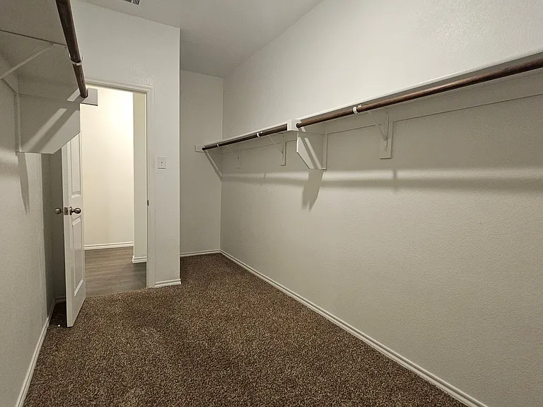 813 Fueller Dr — Photo 27