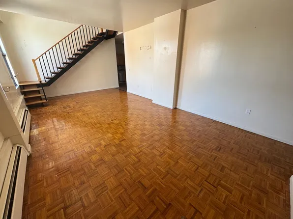 (undisclosed Address), Yonkers, NY 10705