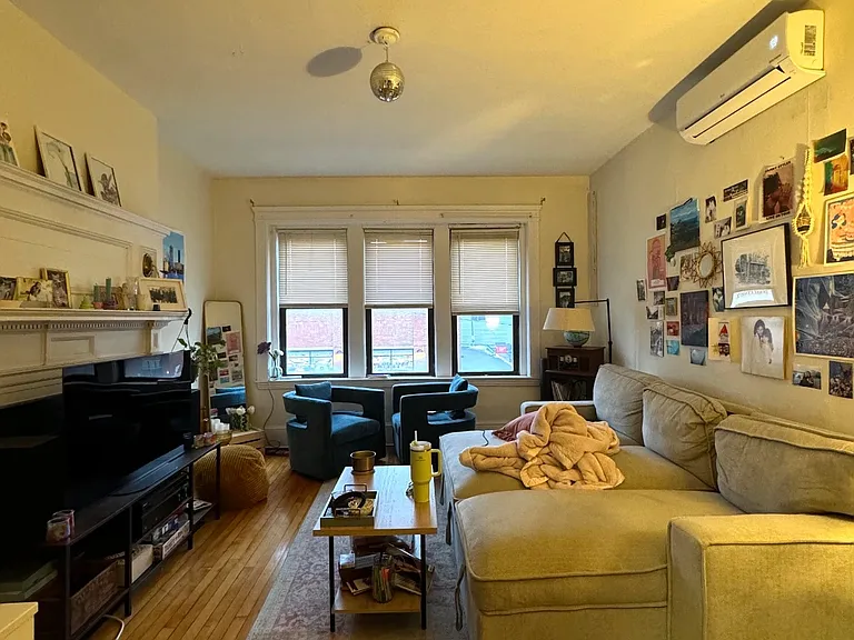 235 Harvard Ave #5 — Photo 1