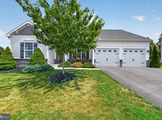 27 Finch Dr, Lebanon, PA 17042