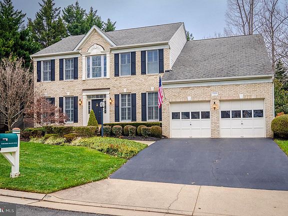 2nd image of 15168 Windy Hollow Cir