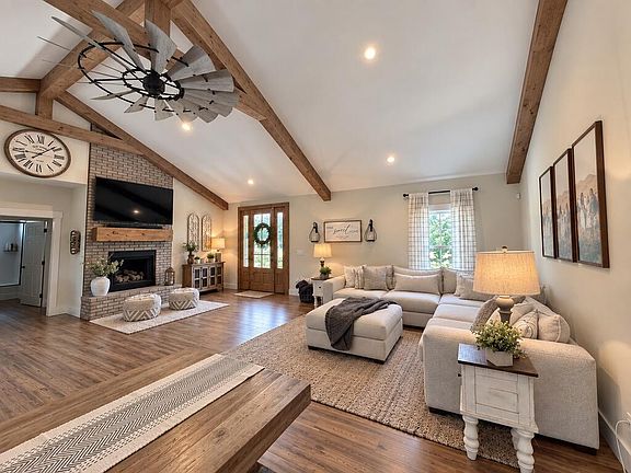 3rd image of 353 Sowers Rd