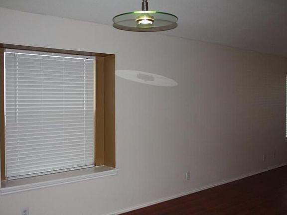 4th image of 9015 Arch Brg