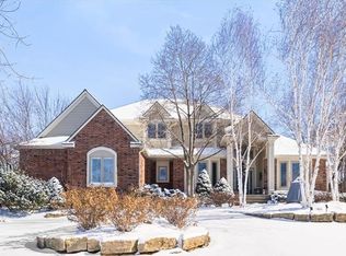 9507 Chestnut St, Lenexa, KS 66220