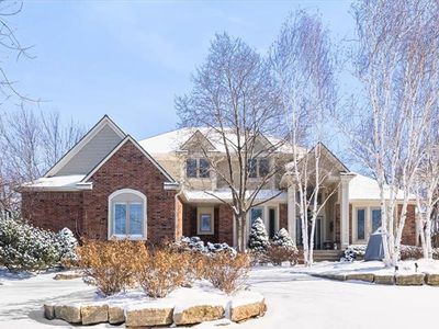 9507 Chestnut St, Lenexa, KS, 66220