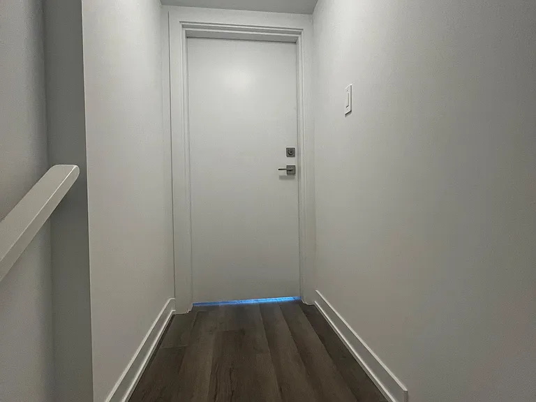 65 Romilly Ave #20 — Photo 7