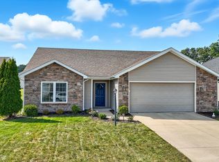 2201 Cedar Ridge Cv, Fort Wayne, IN 46818