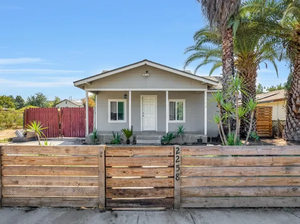 2258 E Clay Ave, Fresno, CA 93701