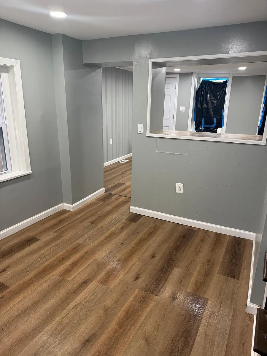 Building Photo - 306 N Montgomery St #1