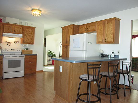 2nd image of 364 Strawberry Dr