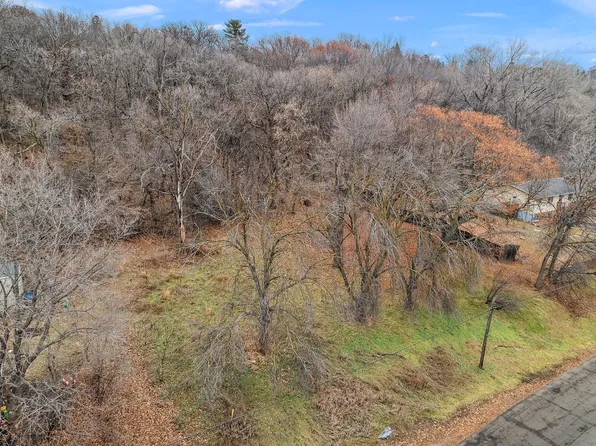 578 Point Douglas Rd S, Saint Paul, MN 55119