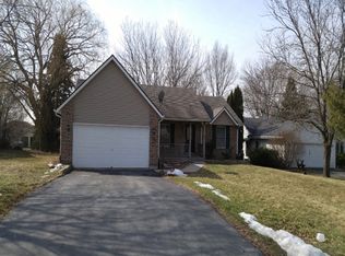 106 James Cir SE, Poplar Grove, IL 61065