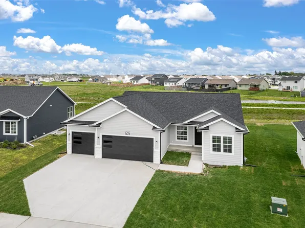 125 Creekside Dr SW, Bondurant, IA 50035