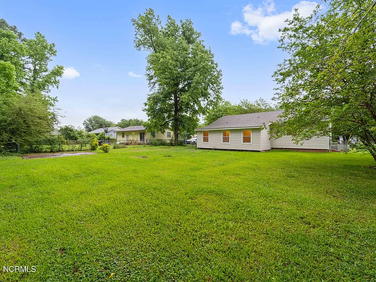 1205 Ormandy Ave — Photo 18
