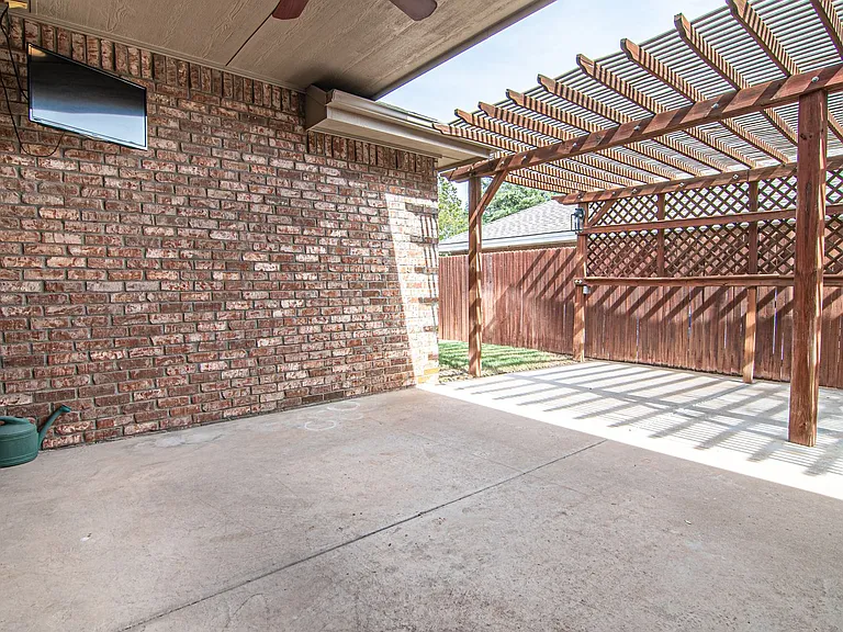5508 La Jolla Cv — Photo 32