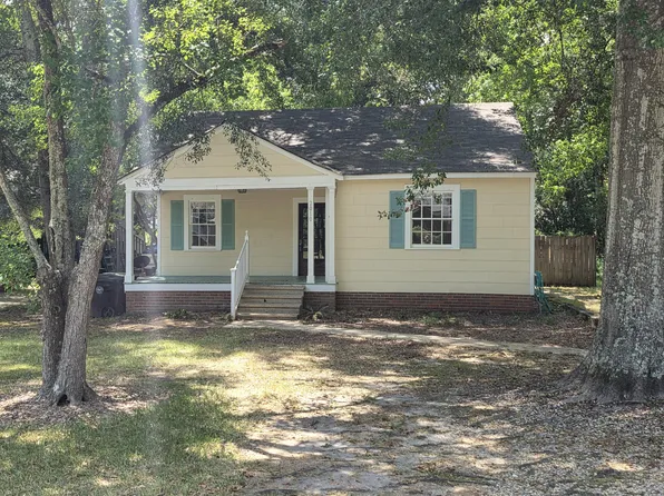 2010 Mamie St, Hattiesburg, MS 39401