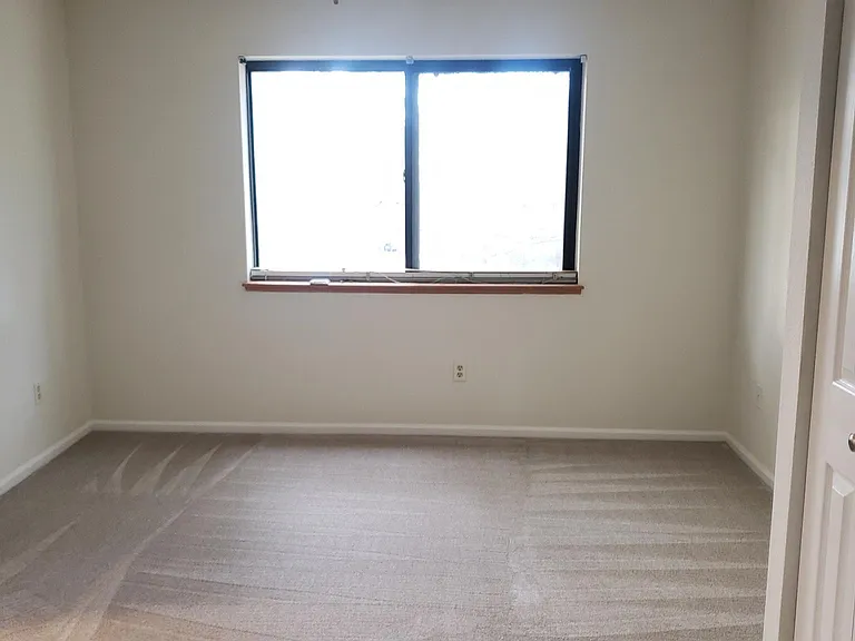 412 Owl Dr — Photo 10