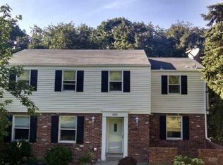 2620 Monterey Dr, Pittsburgh, PA