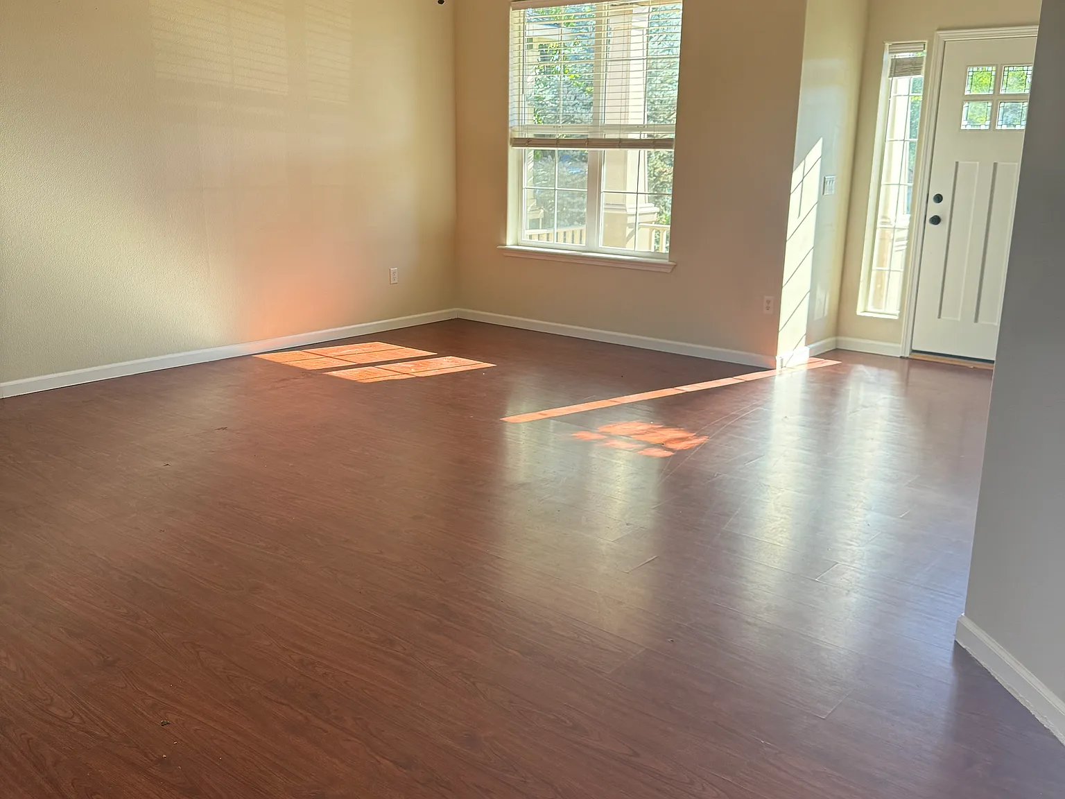 3 bed, 1535 sqft, $1,975 — Photo 3