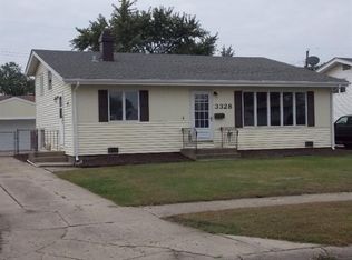 3328 Farmer Dr, Highland, IN 46322